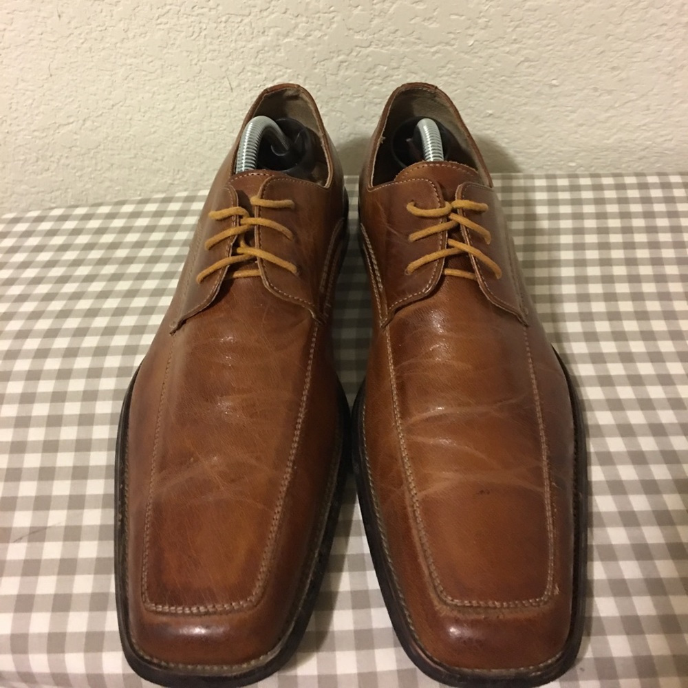 Dress shoes